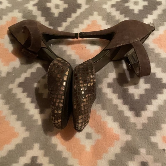 Very used high heels! - Picture 4 of 5